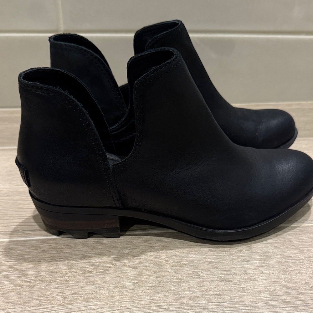 Sorel Black Ankle Booties